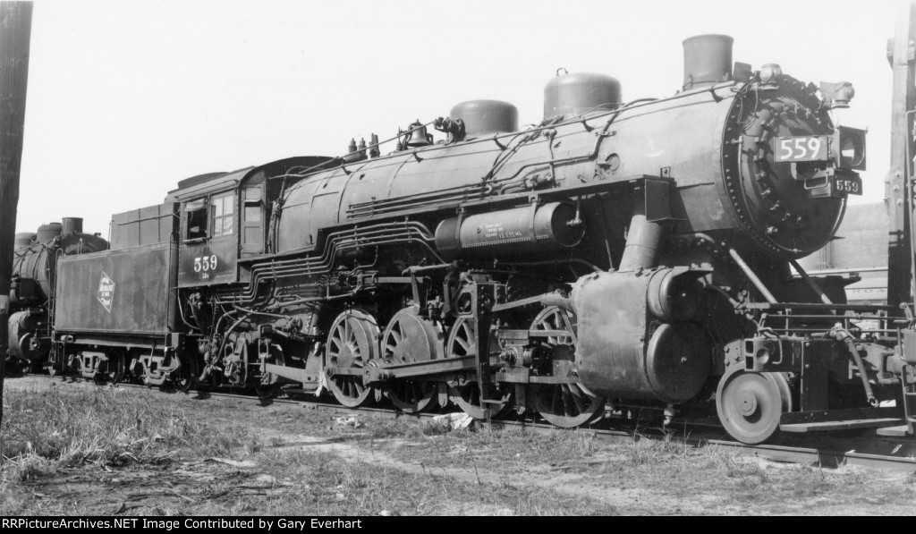 MILW 2-8-2 #559